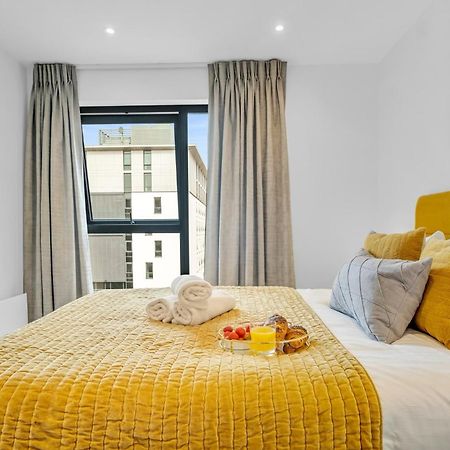 Luxurious & Glamorous Centrally Located 2 Bedroom 2 Bathroom Apartment - Central Birmingham - Secure Parking - Netflix Extérieur photo