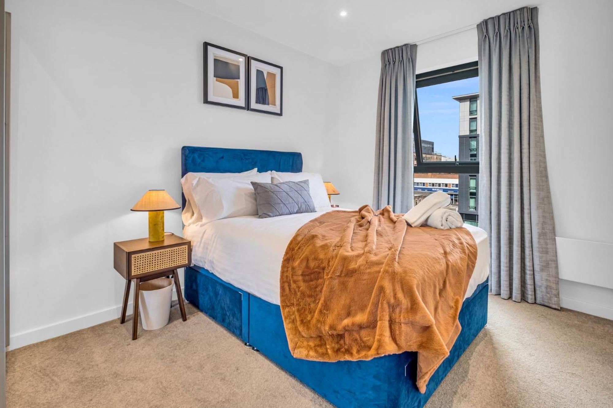 Luxurious & Glamorous Centrally Located 2 Bedroom 2 Bathroom Apartment - Central Birmingham - Secure Parking - Netflix Extérieur photo