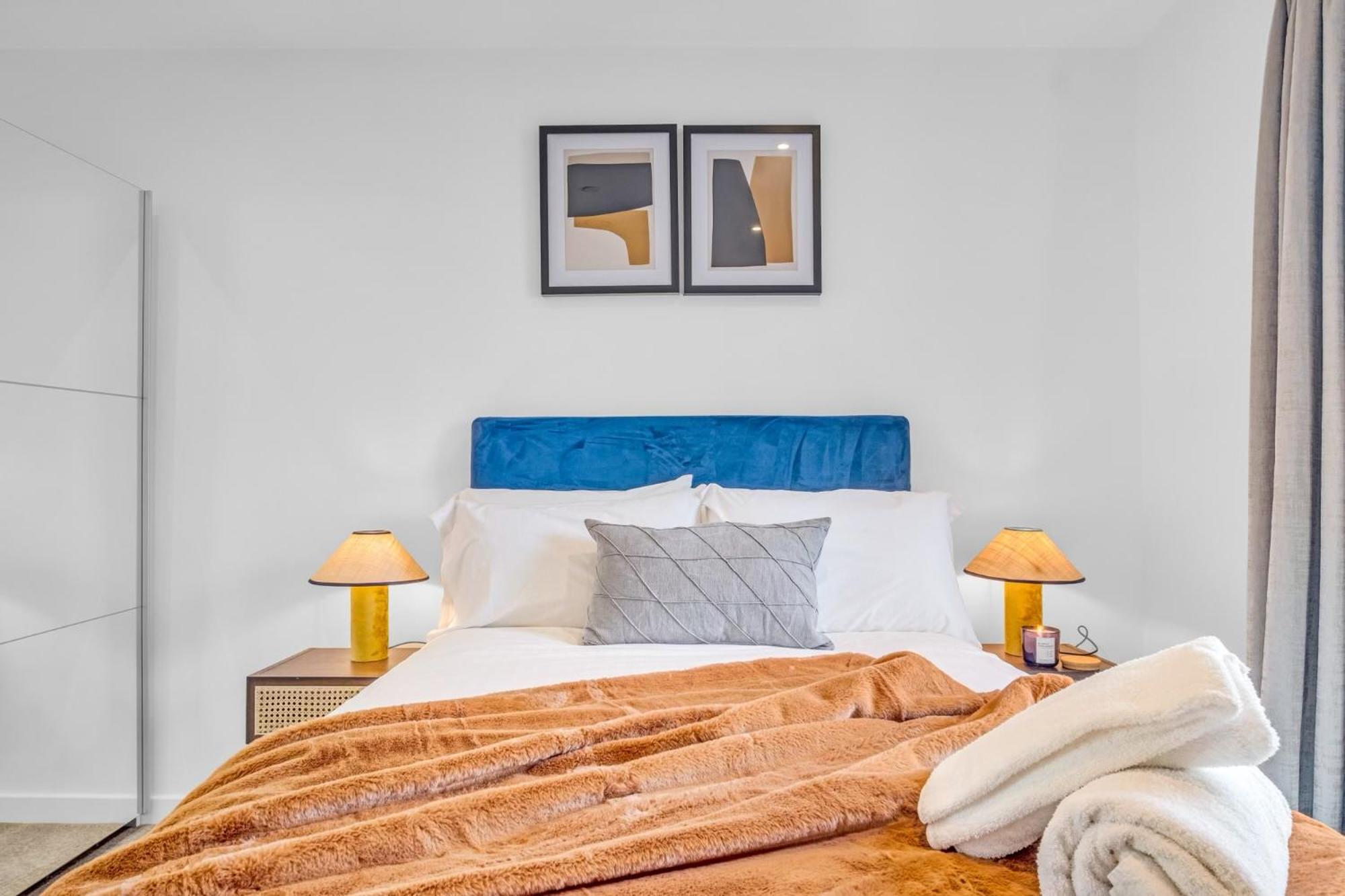 Luxurious & Glamorous Centrally Located 2 Bedroom 2 Bathroom Apartment - Central Birmingham - Secure Parking - Netflix Extérieur photo