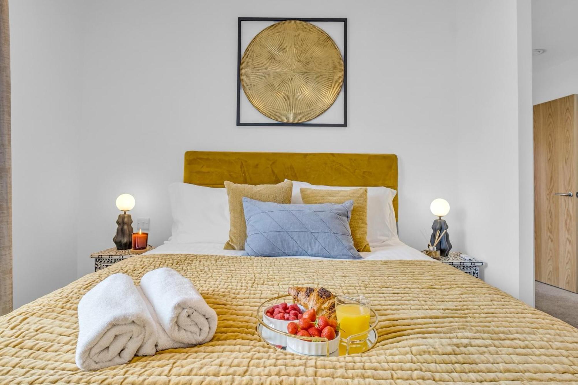 Luxurious & Glamorous Centrally Located 2 Bedroom 2 Bathroom Apartment - Central Birmingham - Secure Parking - Netflix Extérieur photo